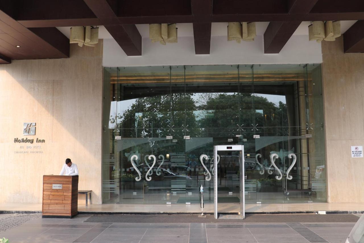 홀리데이 인 찬디가르 판치쿨라 호텔 판체쿠라 외부 사진 The S Chandrasekhar Auditorium at the Indian Institute of Science