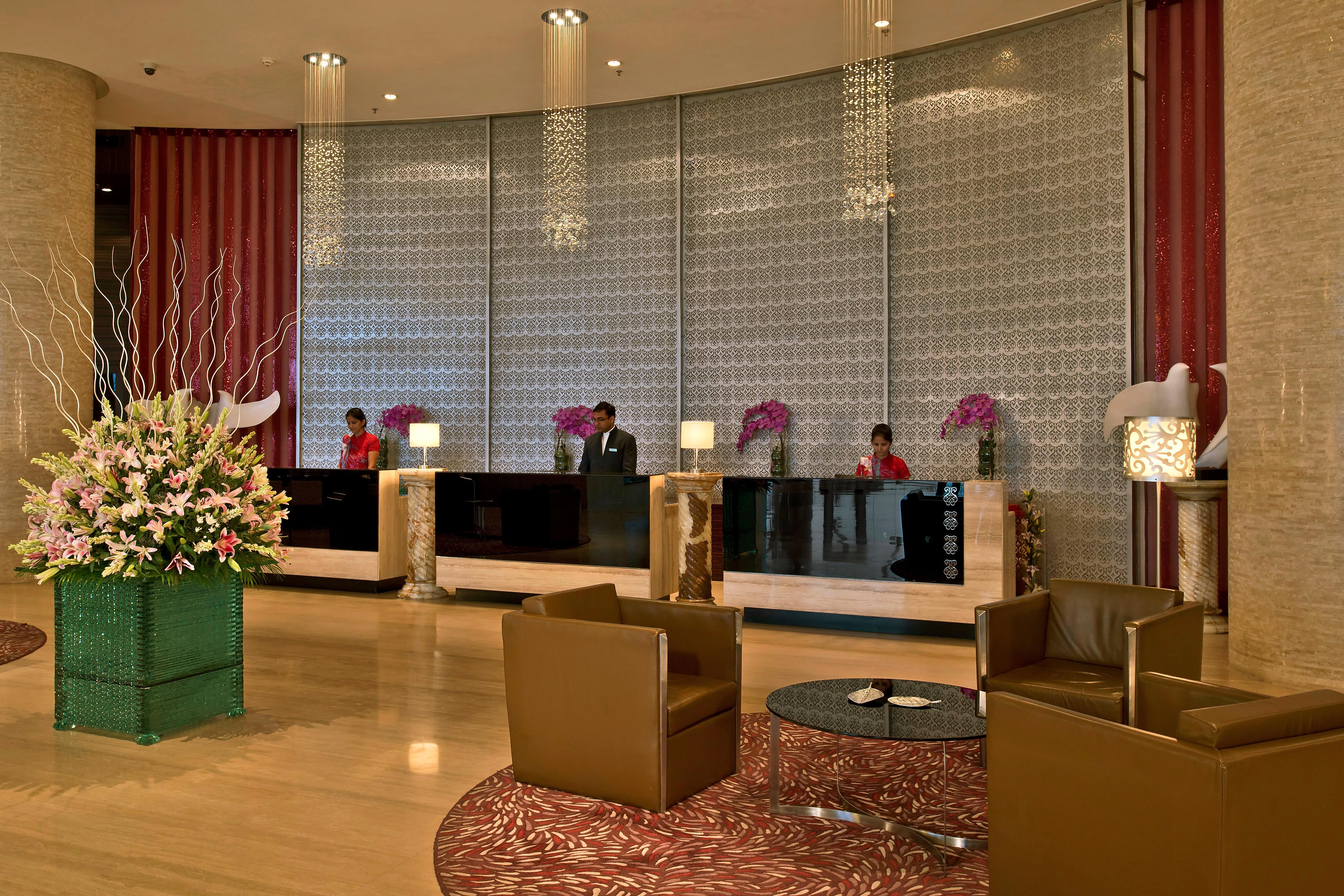 홀리데이 인 찬디가르 판치쿨라 호텔 판체쿠라 외부 사진 The lobby of the hotel